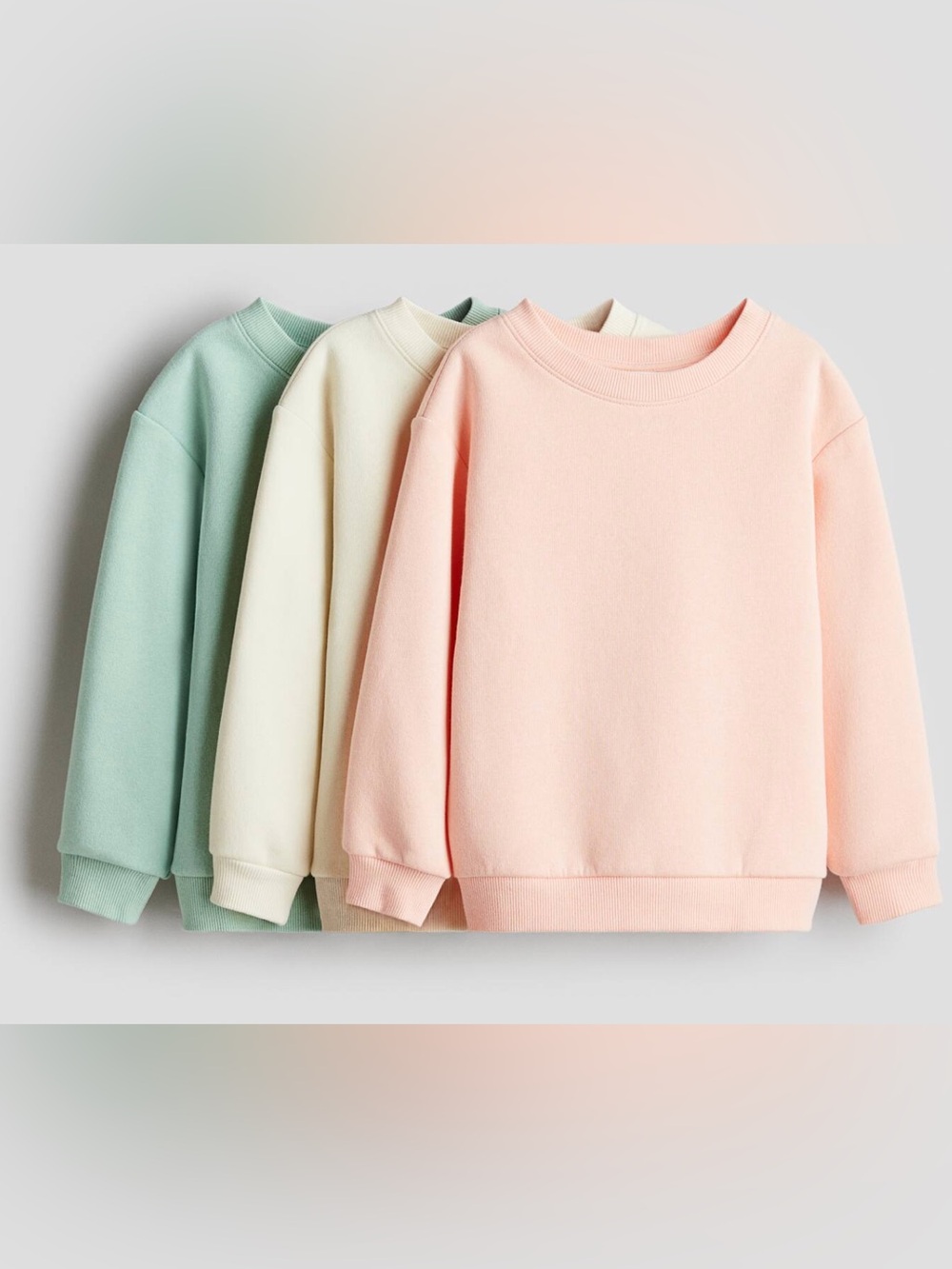 H&M Pastel Crewneck Bundle— Mint, Pink & Cream Sweatshirts